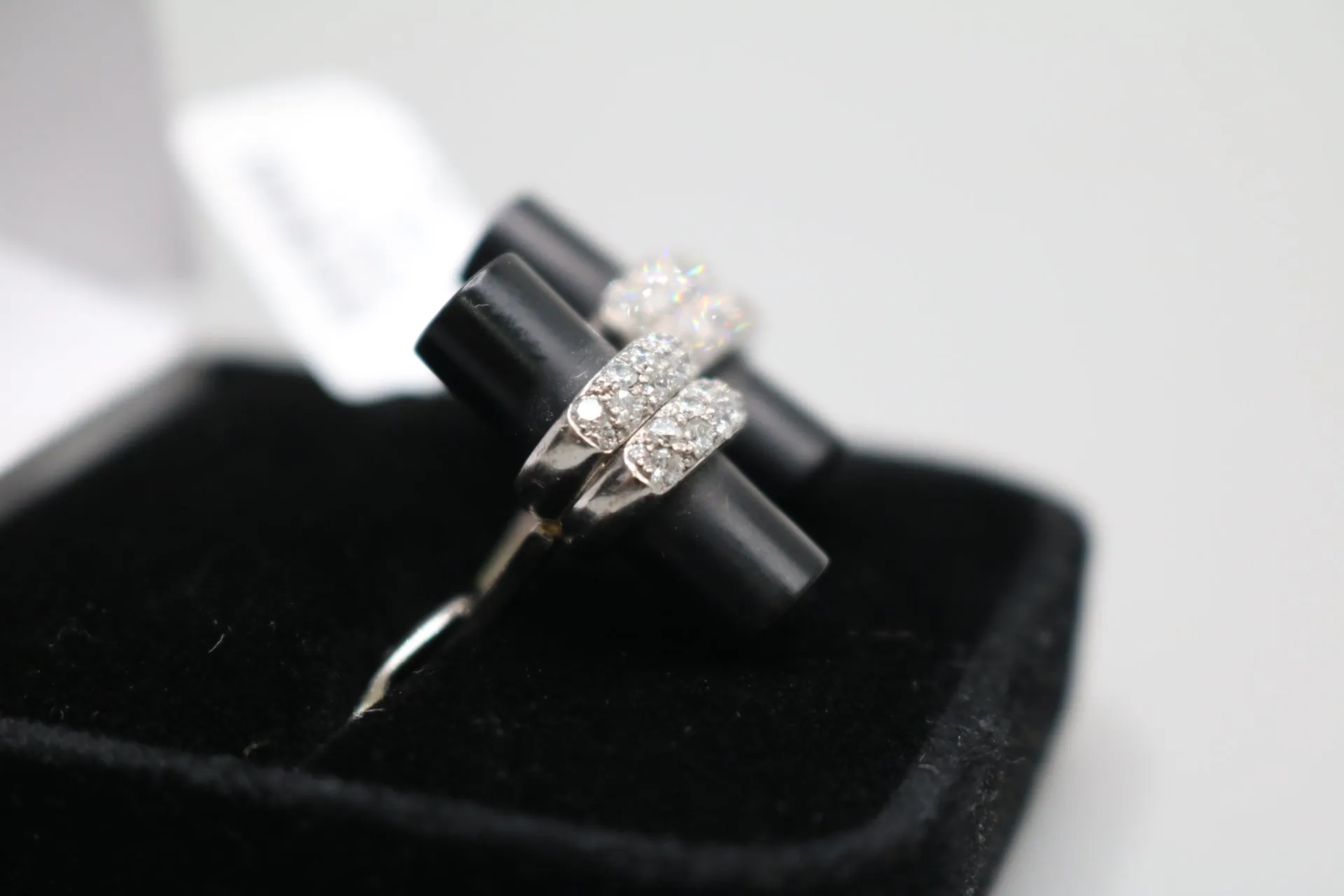 18K White Gold Diamond and Onyx Cufflinks (0.92 CTW) (Local Pick-up Only)