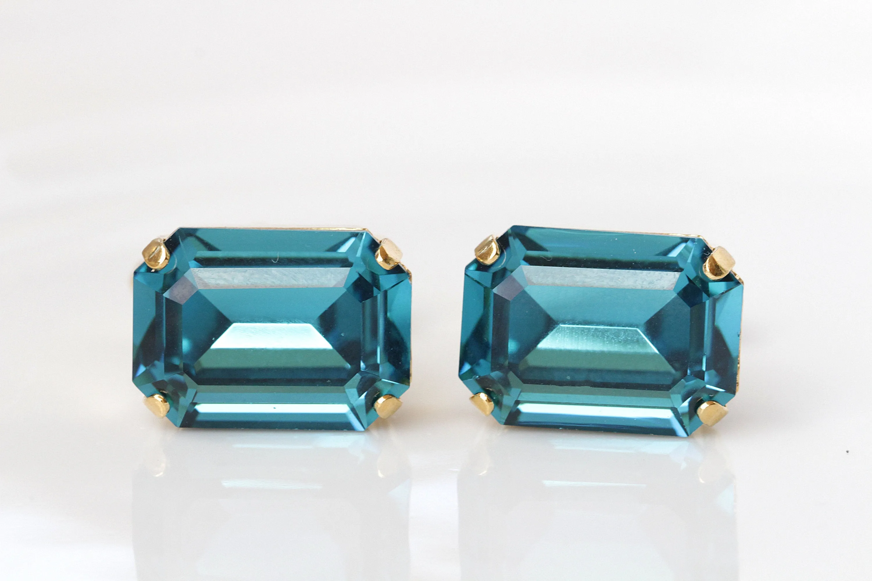 BLUE TOPAZ CUFFLINKS