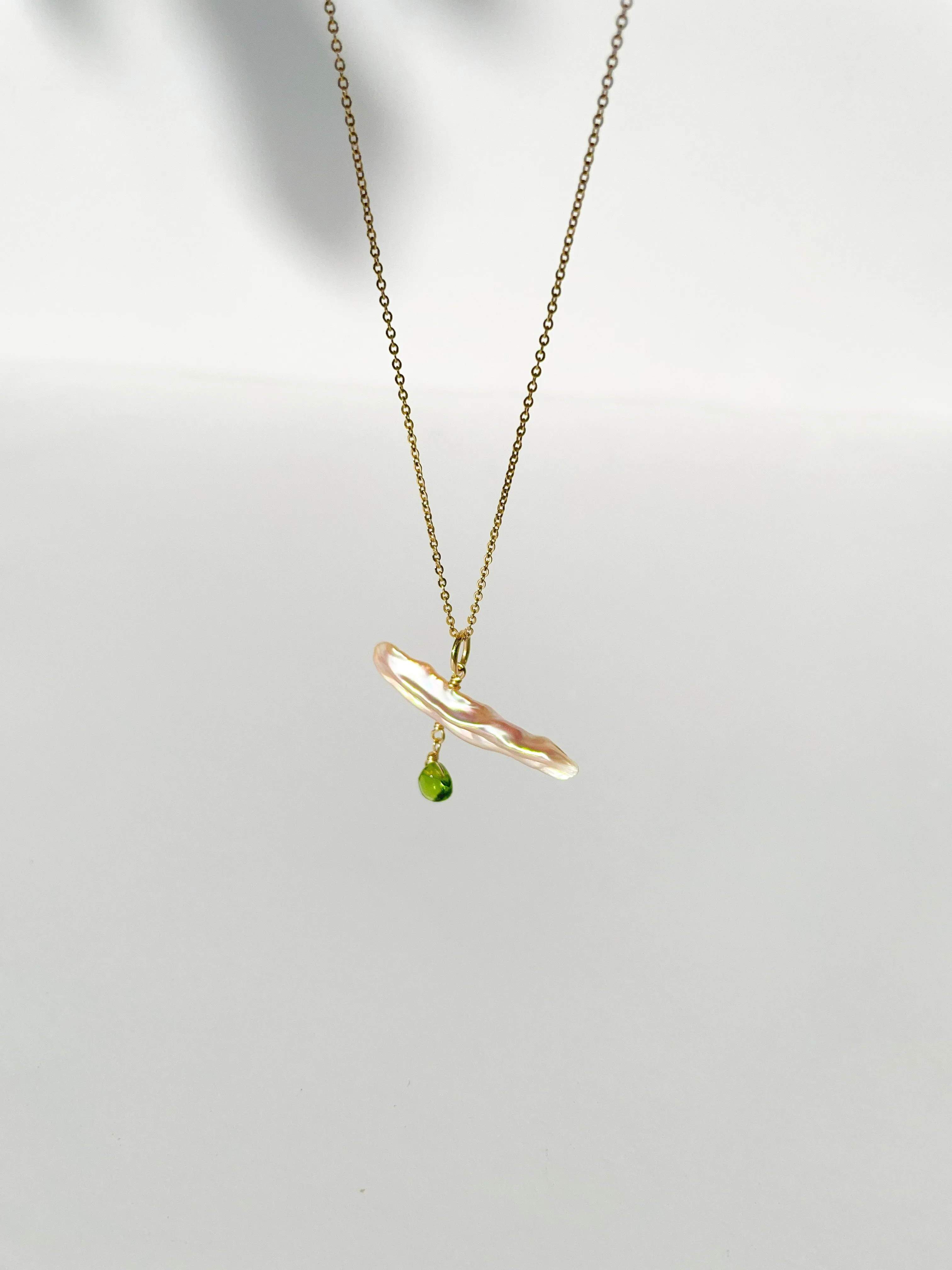 Comet Necklace with Peridot