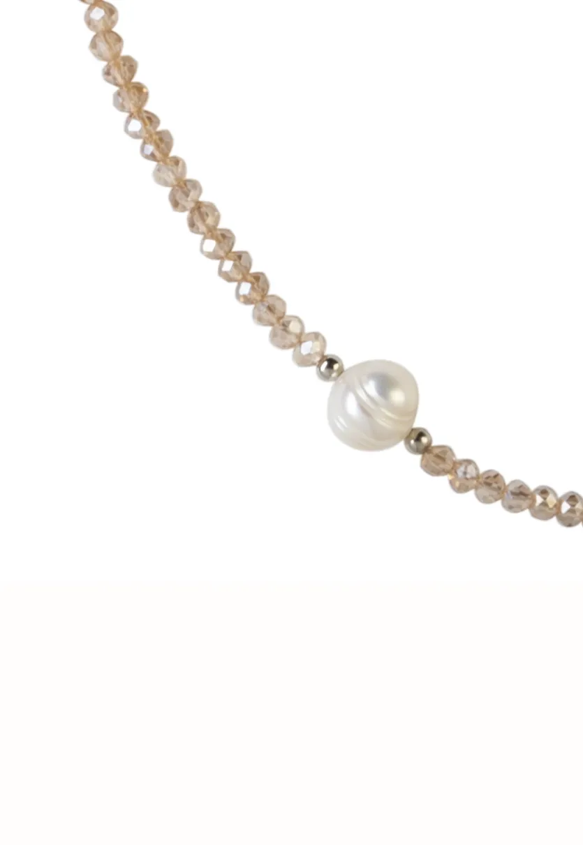 Crystal and pearl necklace set