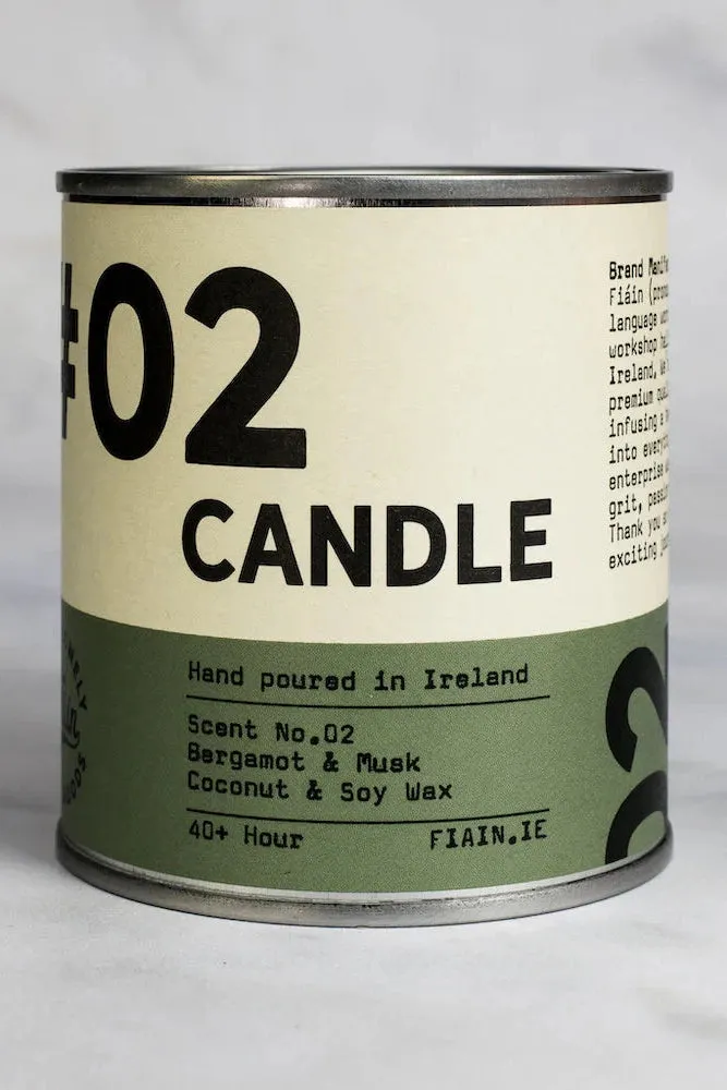 Fiáín Candle 04 - Sandalwood   Patchouli | Large