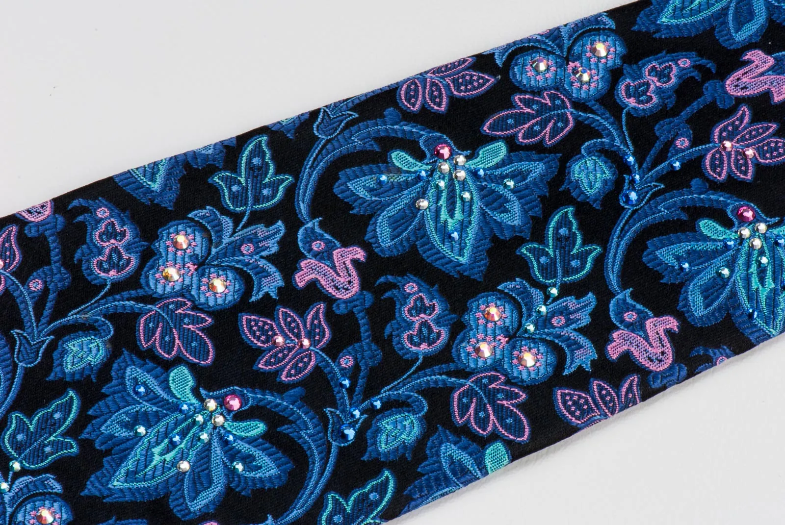 Men's Silk Tie By Perry Ellis Floral Design On Navy Black With Rhinestones