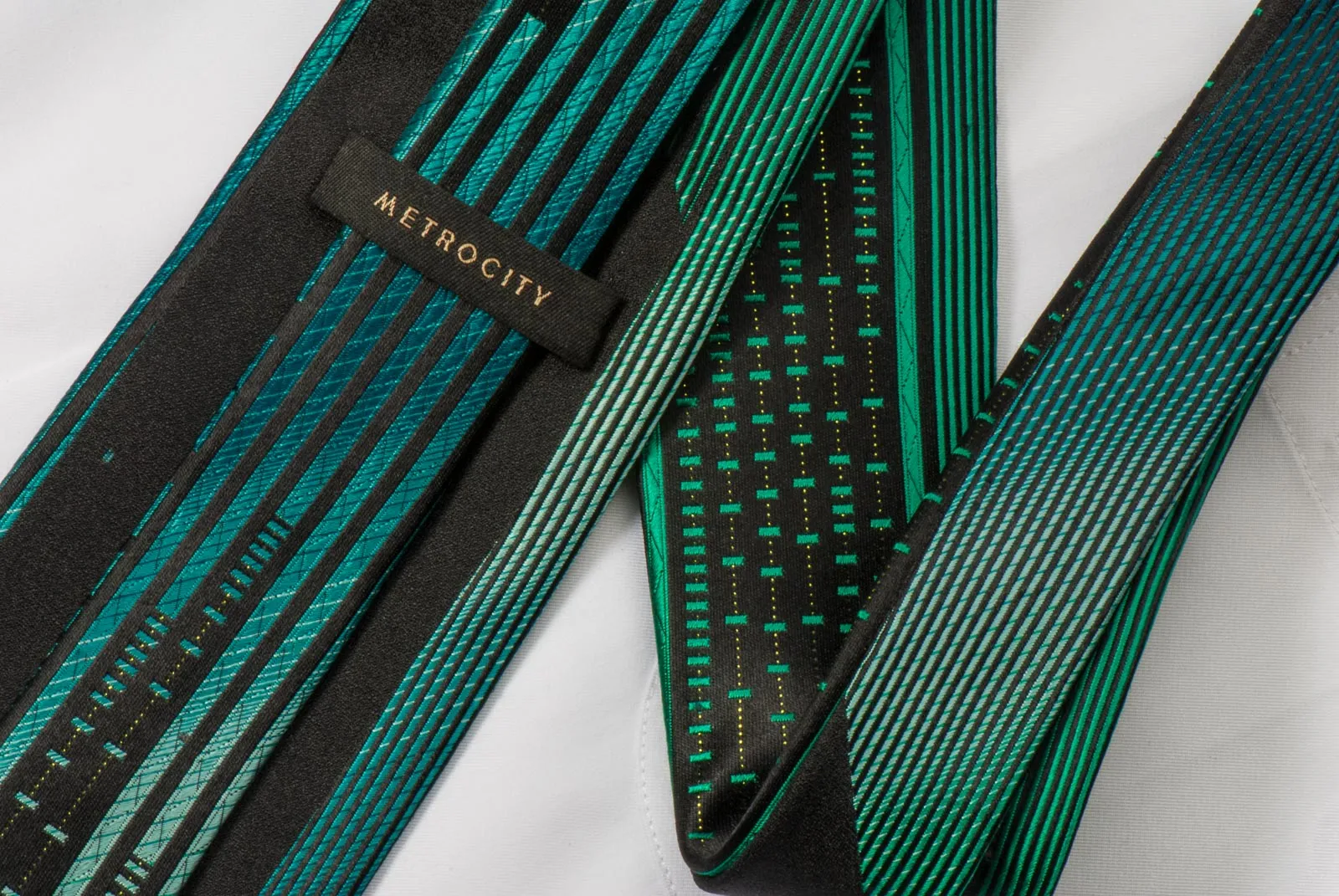 Metro City Men's Woven Silk Rhinestone Neck Tie Green Vertical Stripes On Black With Sparkles