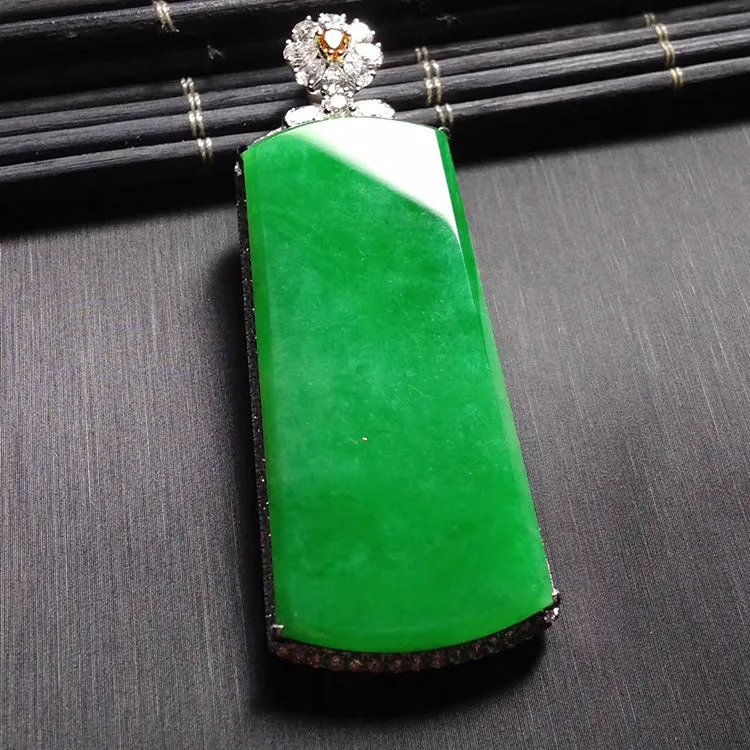 Natural Jade Pendant Jadeite Gold Pendant PT200