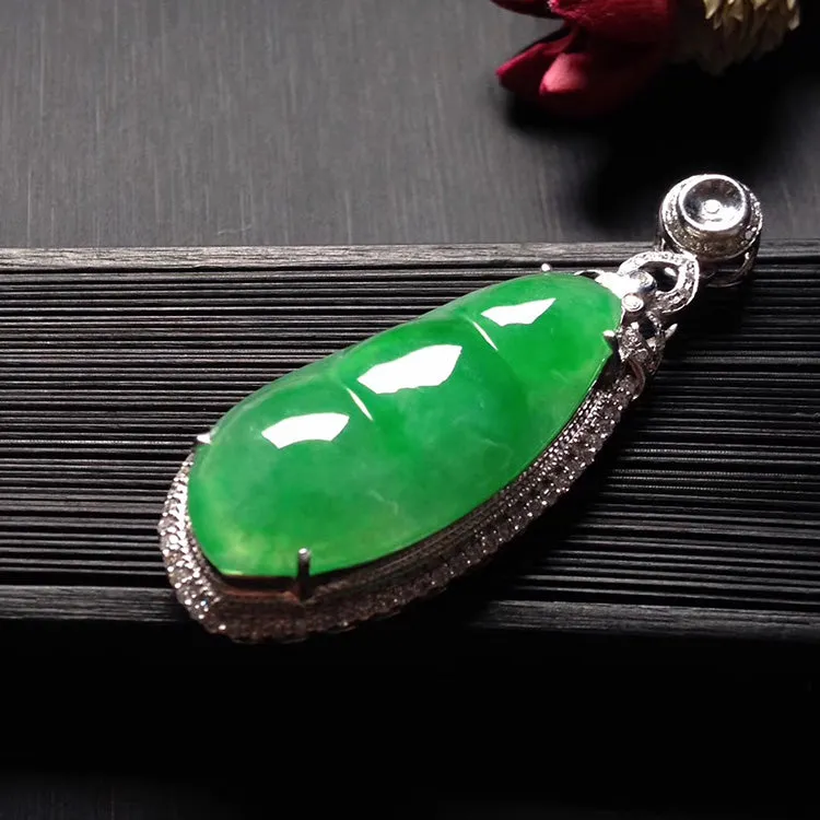 Natural Jade Pendant Jadeite Gold Pendant PT346