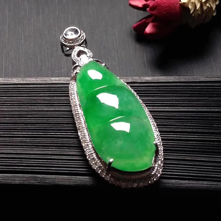 Natural Jade Pendant Jadeite Gold Pendant PT346