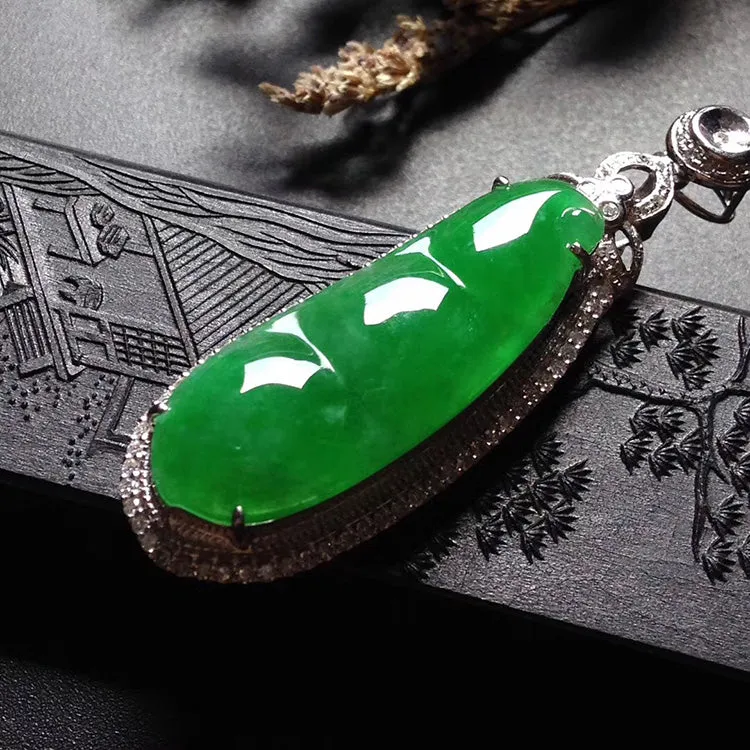 Natural Jade Pendant Jadeite Gold Pendant PT364