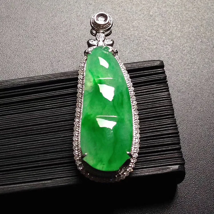 Natural Jade Pendant Jadeite Gold Pendant PT371