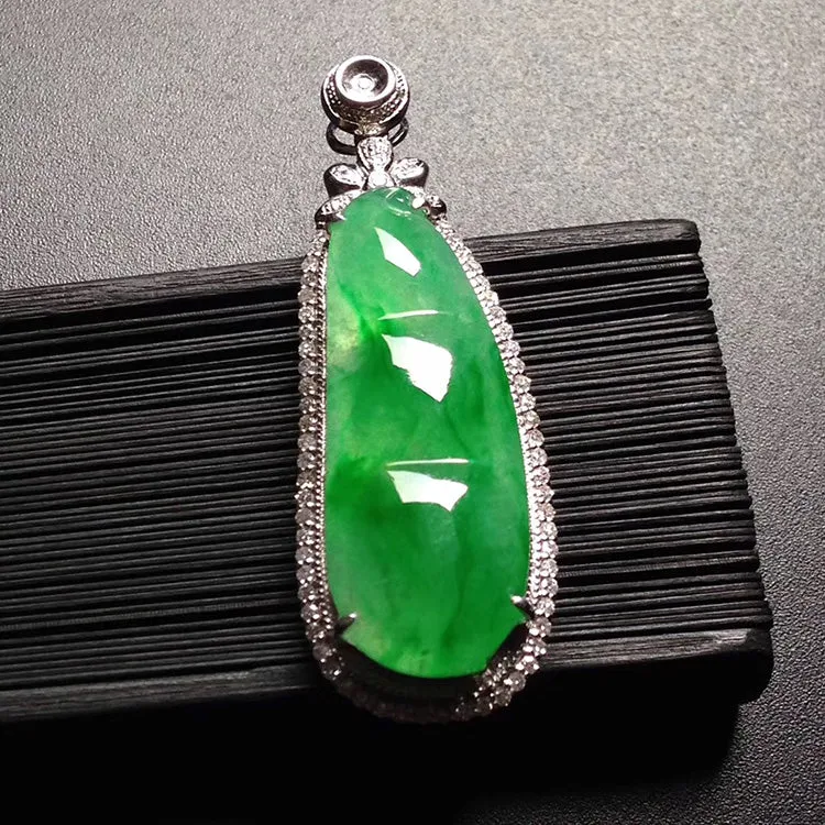 Natural Jade Pendant Jadeite Gold Pendant PT371