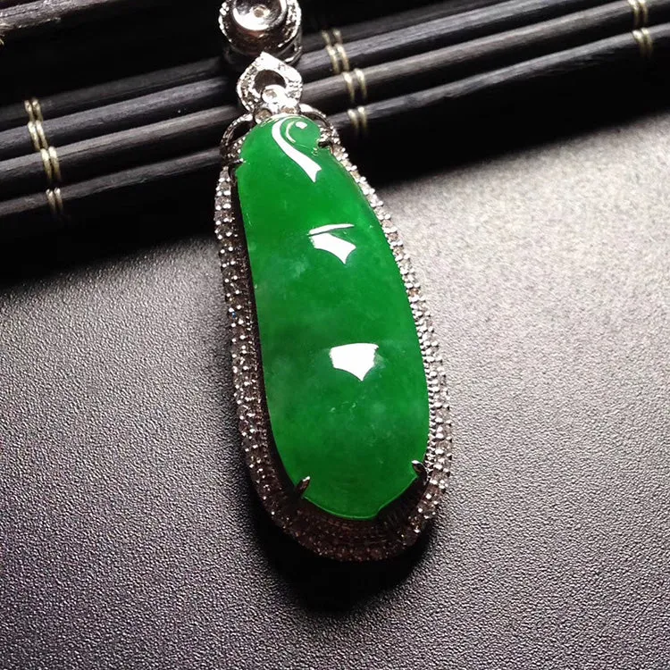 Natural Jade Pendant Jadeite Gold Pendant PT374