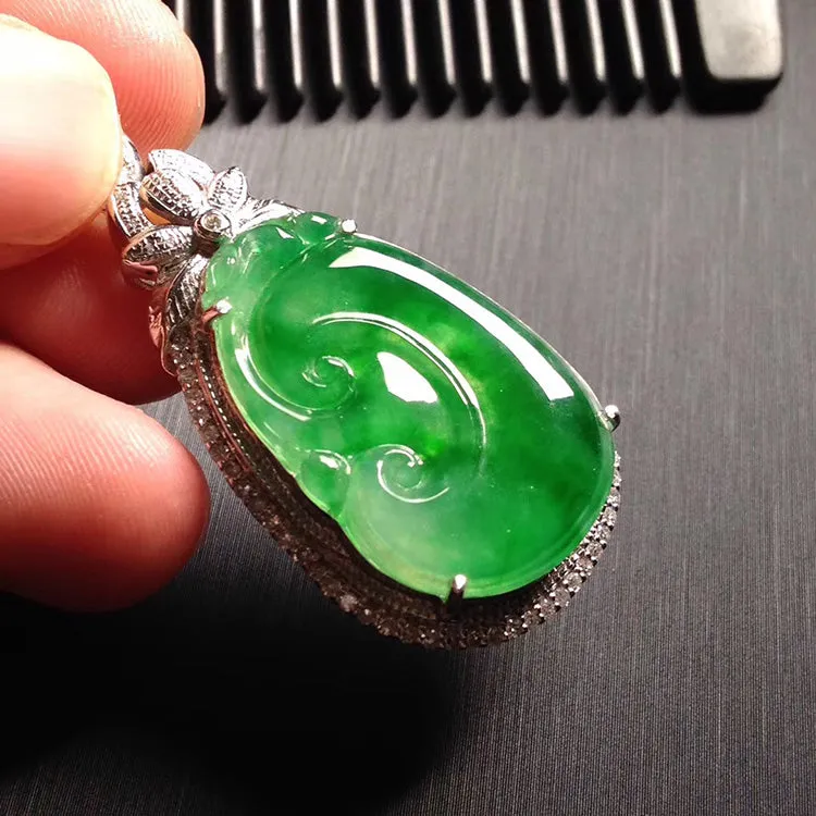 Natural Jade Pendant Jadeite Gold Ruyi Pendant PT438