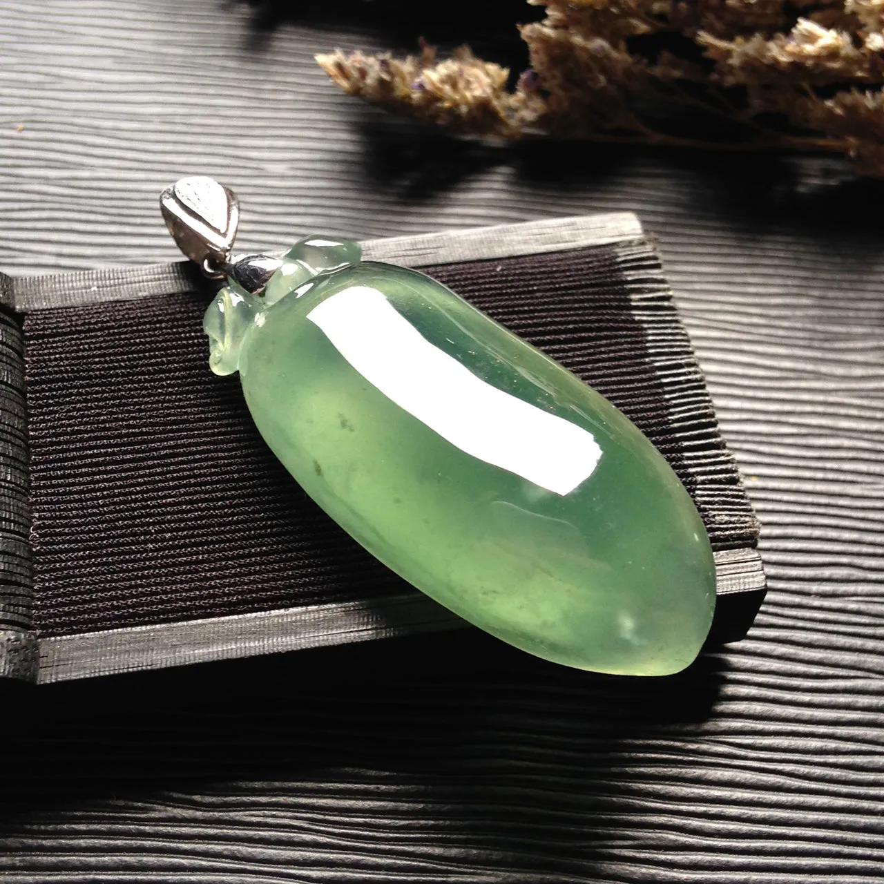 Natural Jade Pendant Jadeite Pendant PT521