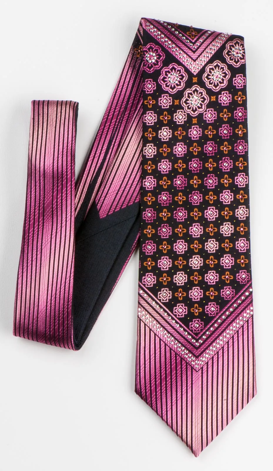 Perry Ellis Men's Silk Neck Tie Pink Quatrefoil Motif Design On Black