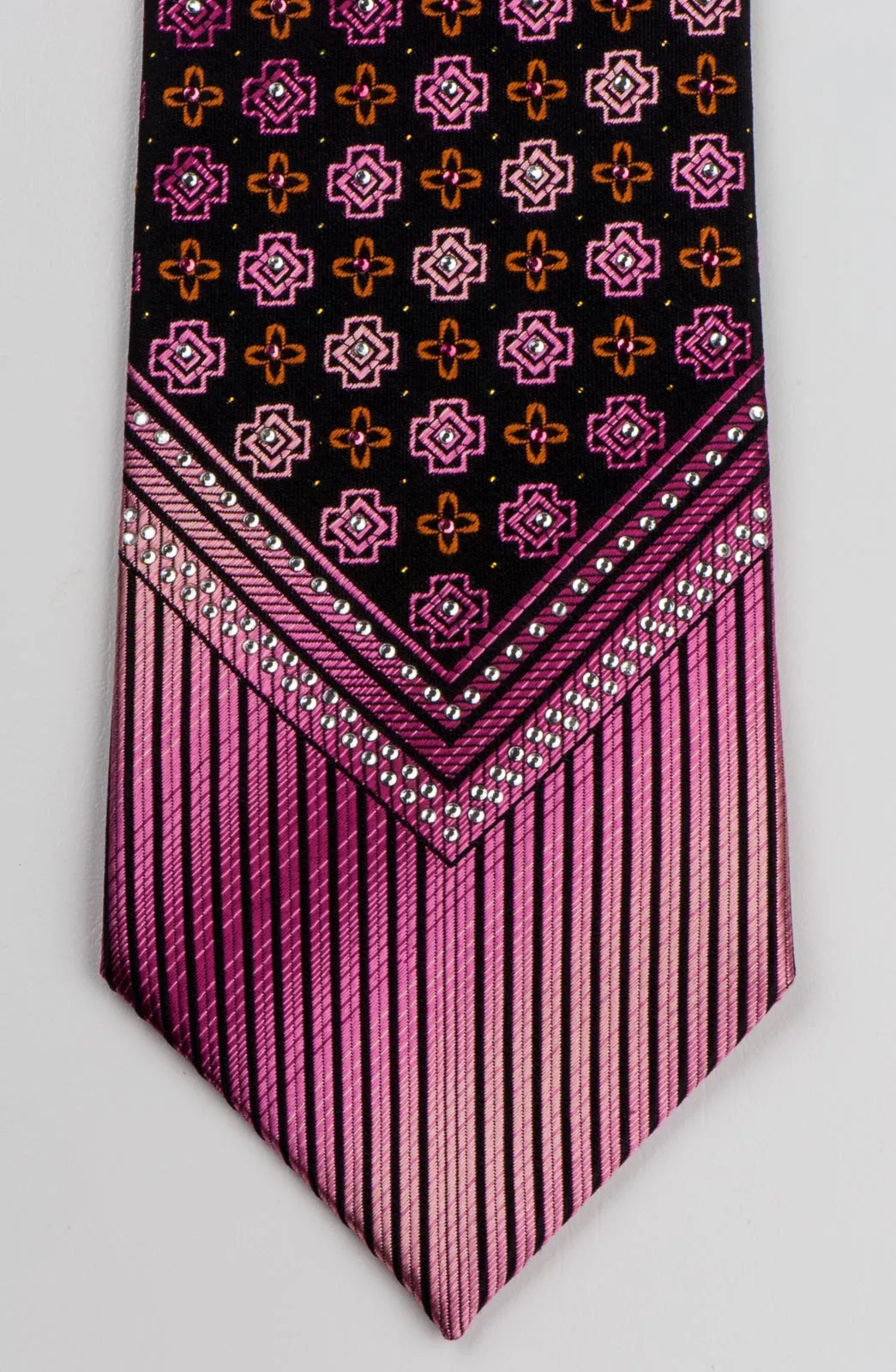 Perry Ellis Men's Silk Neck Tie Pink Quatrefoil Motif Design On Black