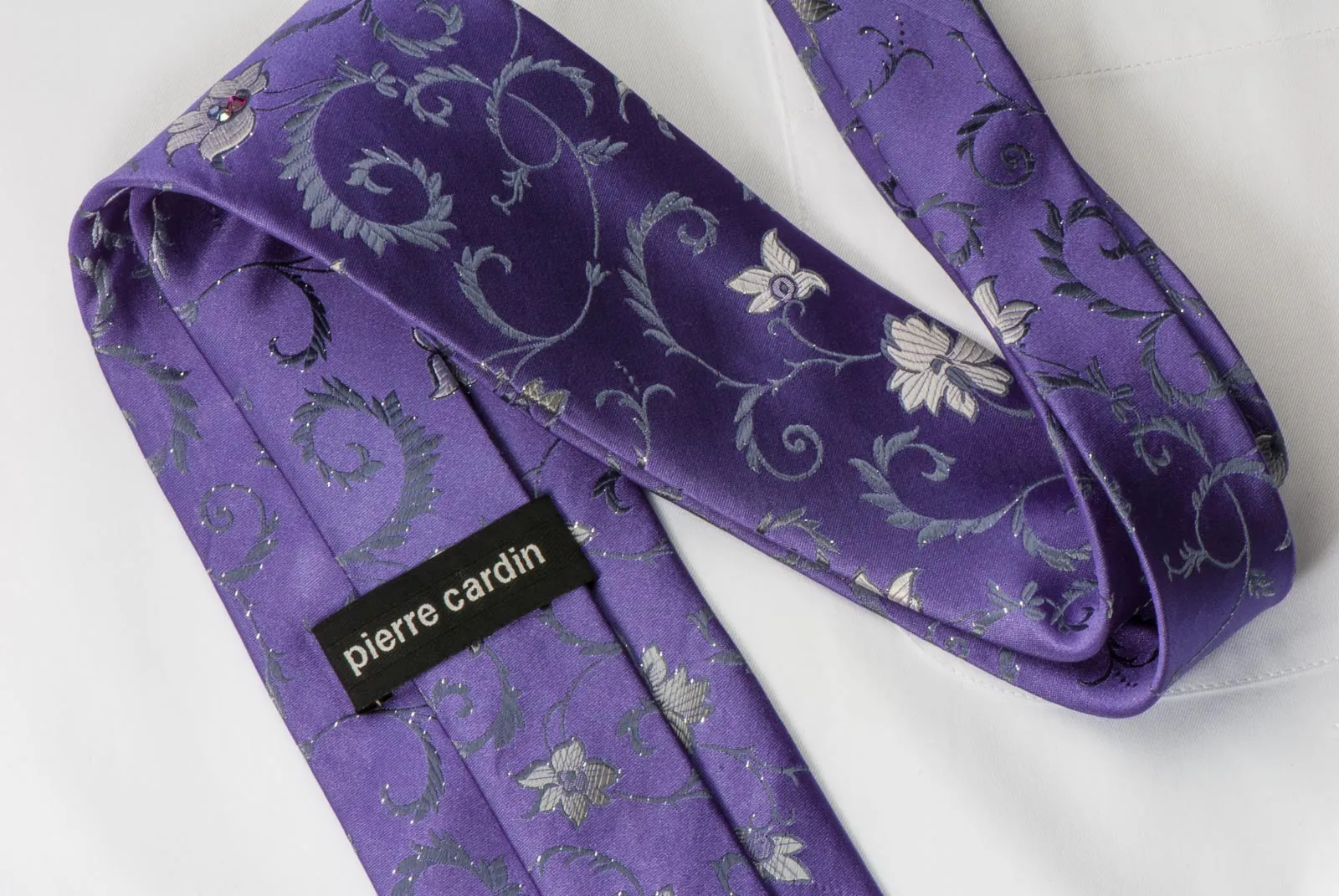 Pierre Cardin Rhinestone Necktie Silver Floral On Mauve With Silver Sparkles