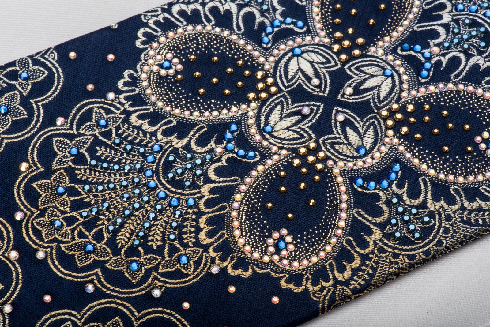 Renoma Men's Rhinestone Silk Necktie Anthemion On Navy With Gold Sparkles