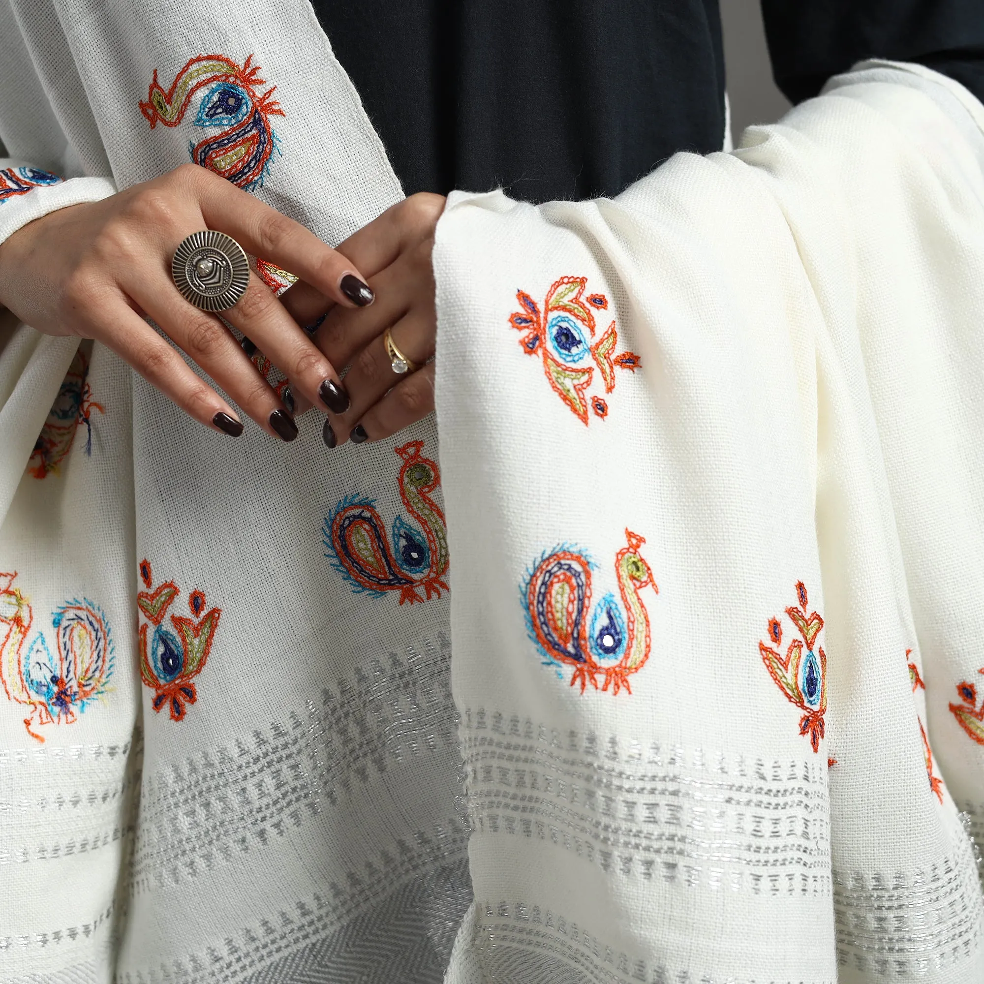 White - Kutch Ahir Hand Embroidery Woollen Shawl 39